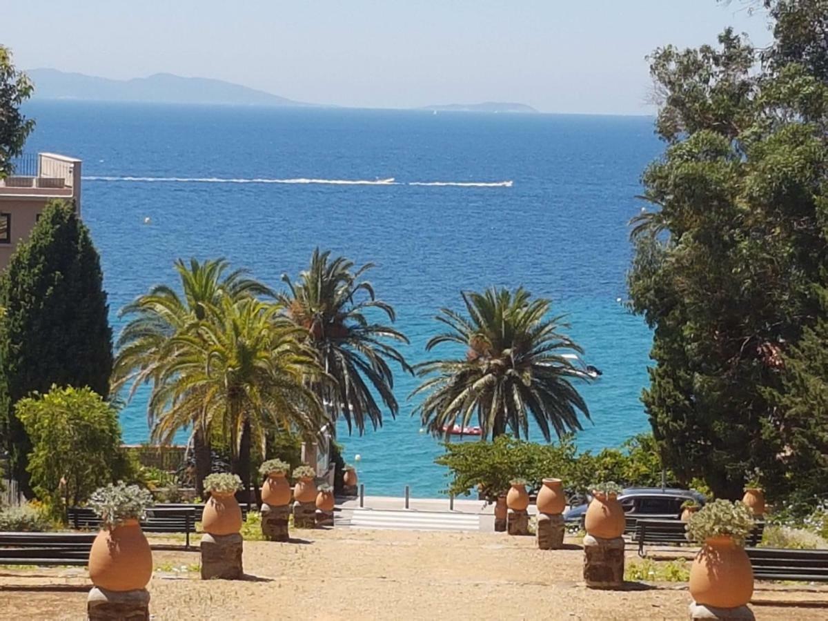 Villa Adriandre เลอรายอล-กานาเดล-โซร์-แม ภายนอก รูปภาพ